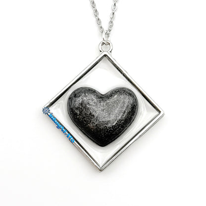 Mechanicals 32: Love in Monochrome